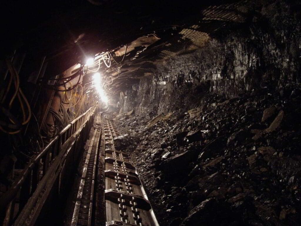 An In-Depth Exploration of Underground Mining: Definition, Advantages and Disadvantages, Process, and Environmental Impact